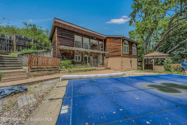 a front view of house with yard