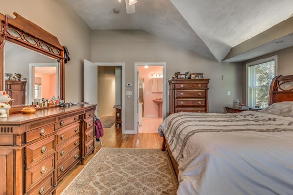 140 Parker Road Wakefield, MA 01880 - Photo 21 of 30 Gallery Image 21