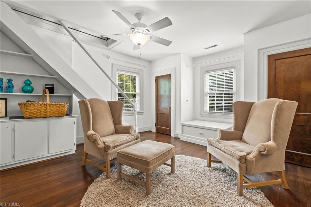 405 Edgedale Drive High Point, NC 27262 - Photo 27 of 38