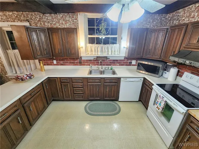 $210,000 | 16 South Franklin Street, New Albion, NY 14719