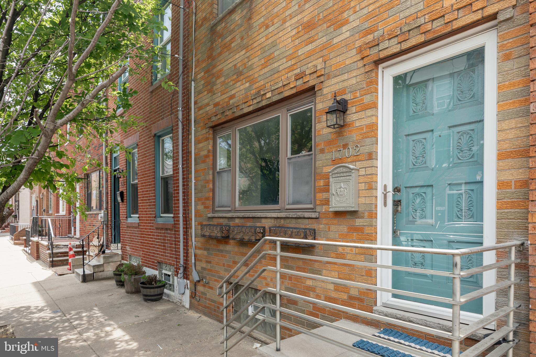 1702 South 11th Street Philadelphia, PA 19148 - Photo 1 of 43