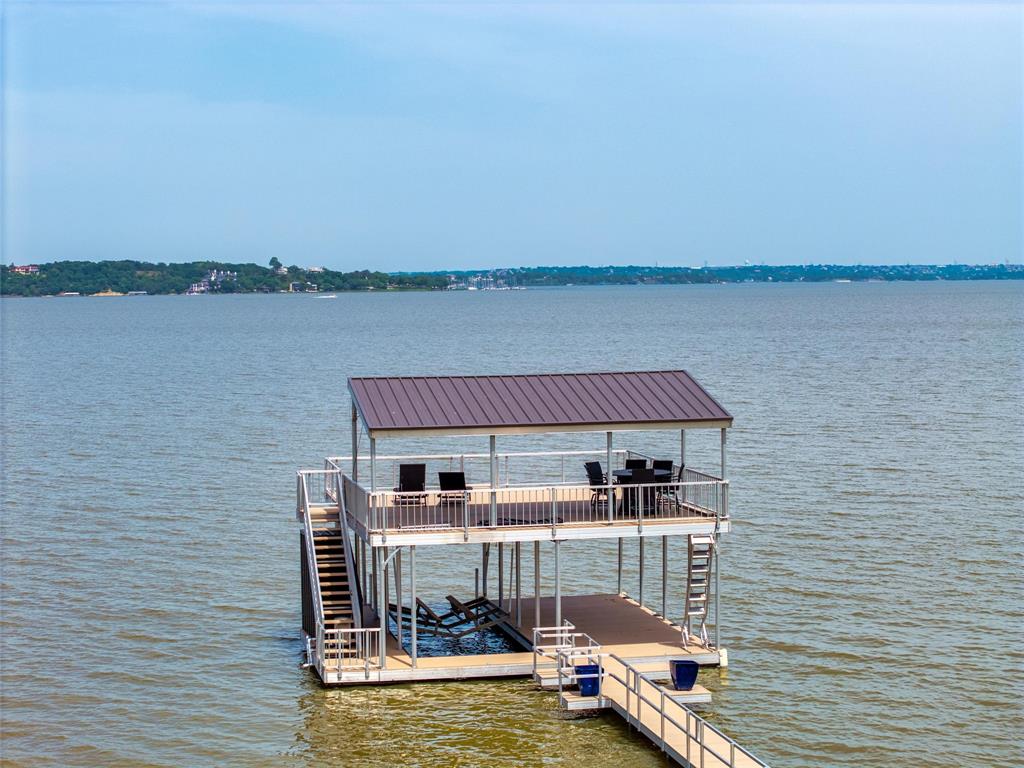 216 North Broadway Road Azle, TX 76020 - Photo 3 of 9