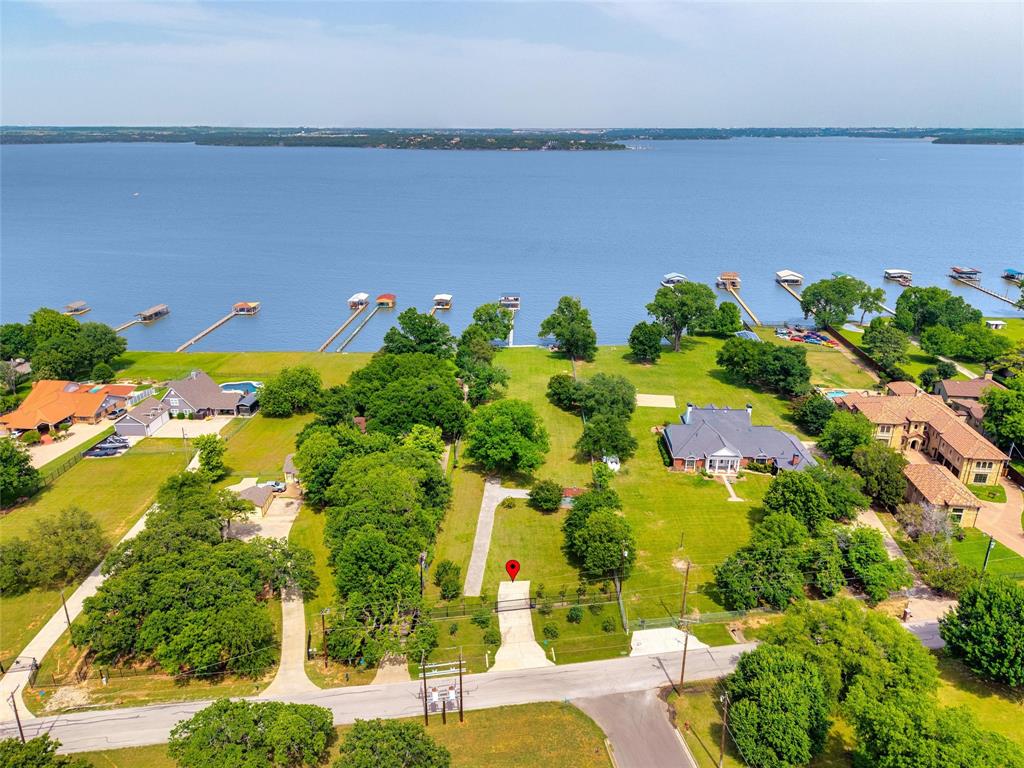 216 North Broadway Road Azle, TX 76020 - Photo 8 of 9