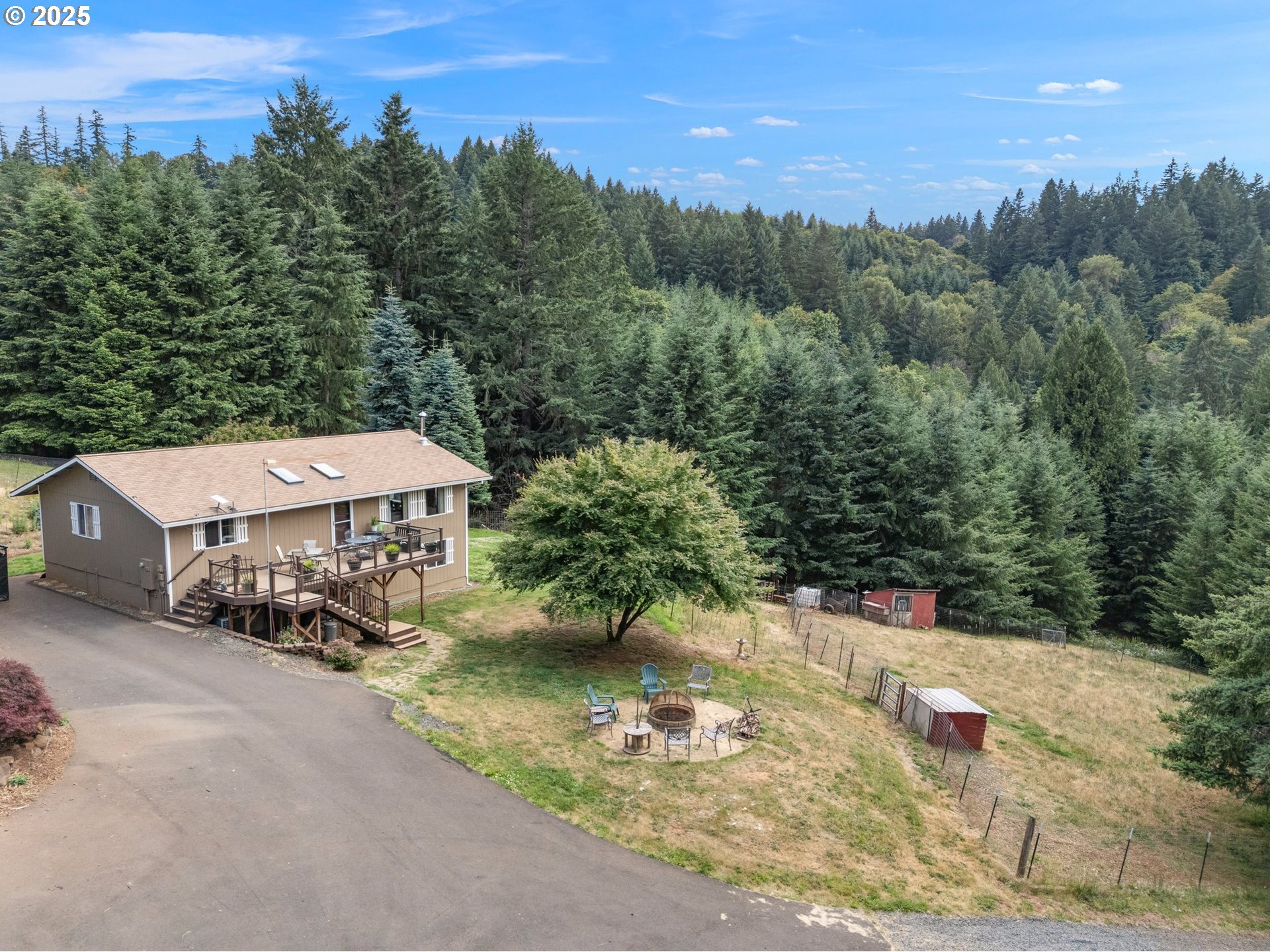 19791 Northeast Sunnycrest Road Newberg, OR 97132 - Photo 5 of 40 an aerial view of a house