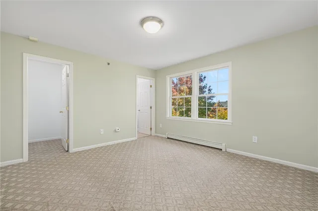 $375,000 | 231 Maple Avenue, Unit 204, Newport, RI 02840