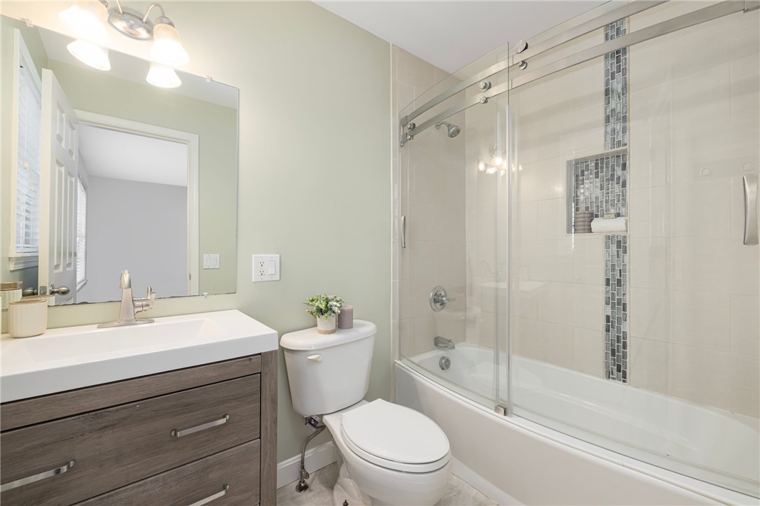 231 Maple Avenue, Unit 204 Newport, RI 02840 - Photo 25 of 40