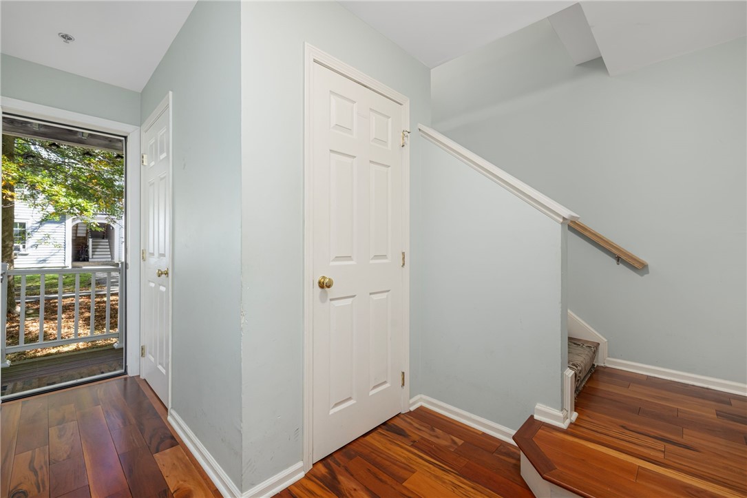 231 Maple Avenue, Unit 204 Newport, RI 02840 - Photo 28 of 40