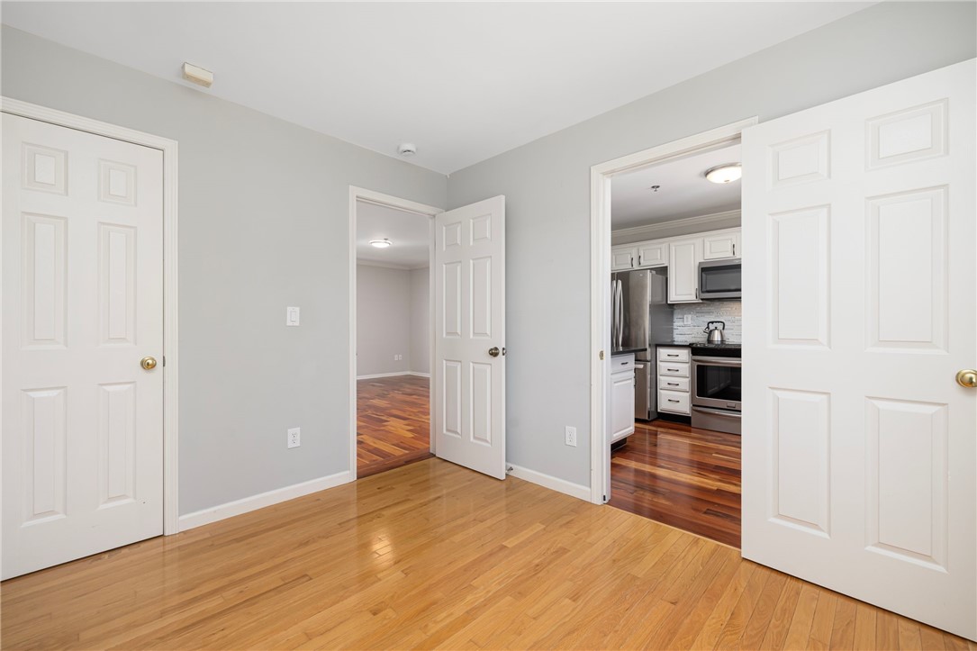 231 Maple Avenue, Unit 204 Newport, RI 02840 - Photo 9 of 40