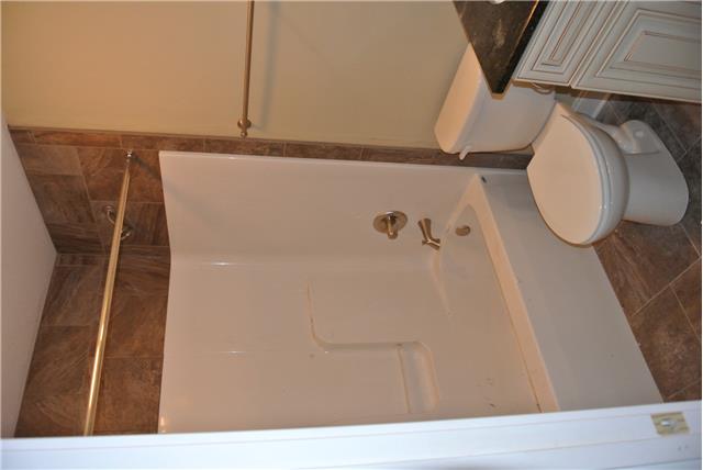 54 Rossview Road Clarksville, TN 37043 - Photo 13 of 17 Gallery Image 13