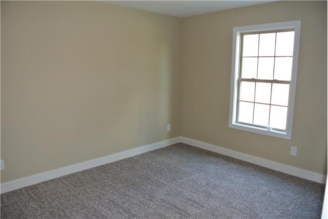 54 Rossview Road Clarksville, TN 37043 - Photo 10 of 17 Gallery Image 10