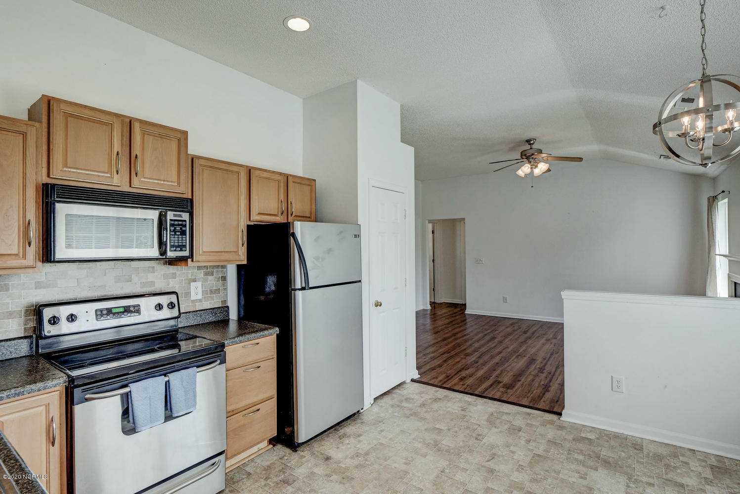 2252 White Road Wilmington, NC 28411 - Photo 11 of 27 2252 White Rd Wilmington NC-large-011-01
