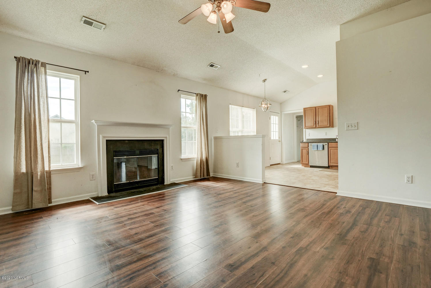 2252 White Road Wilmington, NC 28411 - Photo 7 of 27 2252 White Rd Wilmington NC-large-007-00