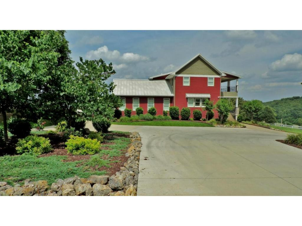 468 Double Springs Road Fall Branch, TN 37656 - Photo 4 of 24 Driveway
