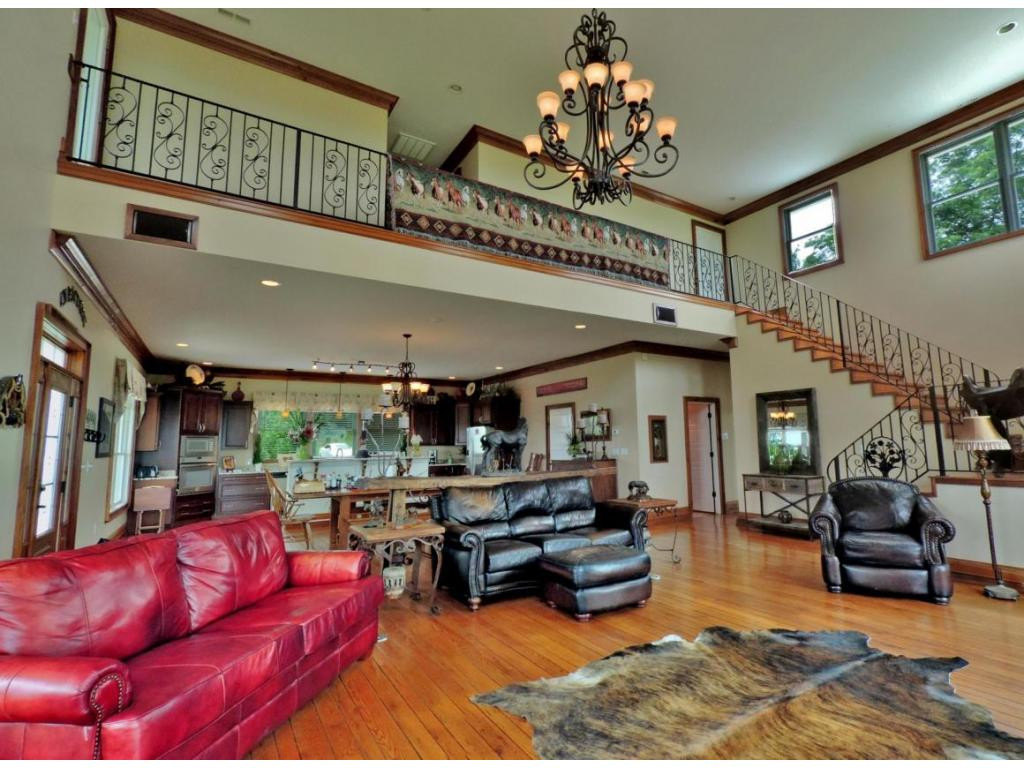 468 Double Springs Road Fall Branch, TN 37656 - Photo 8 of 24 Open living area