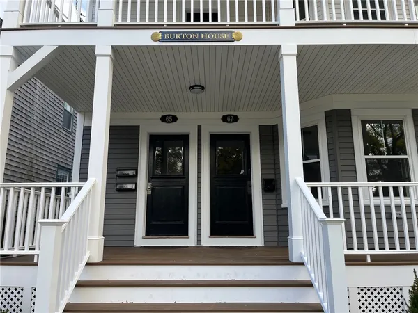 $2,900 | 65 Burton Street, Unit 1, Bristol, RI 02809