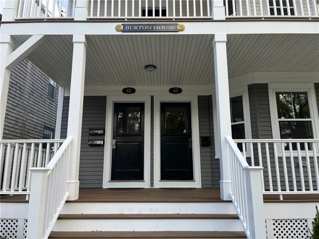 $2,900 | 65 Burton Street, Unit 1, Bristol, RI 02809
