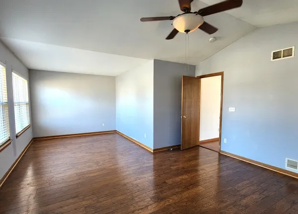 $262,000 | 419 Driftwood Court, DeKalb, IL 60115