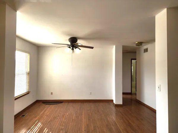 $262,000 | 419 Driftwood Court, DeKalb, IL 60115