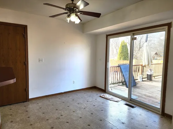 $262,000 | 419 Driftwood Court, DeKalb, IL 60115