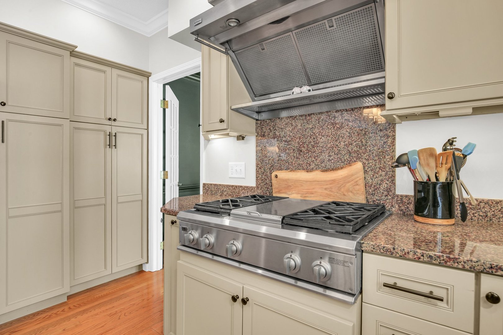 2205 Edgewater Place Champaign, IL 61822 - Photo 23 of 71 a stove top oven sitting inside of a kitchen
