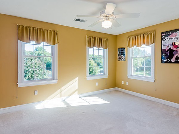 7 Noreen Road Mansfield, MA 02048 - Photo 26 of 30 Gallery Image 26