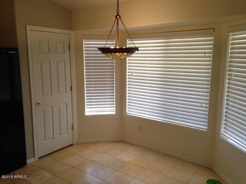 725 West Silver Creek Road Gilbert, AZ 85233 - Photo 8 of 26 Breakfast Nook