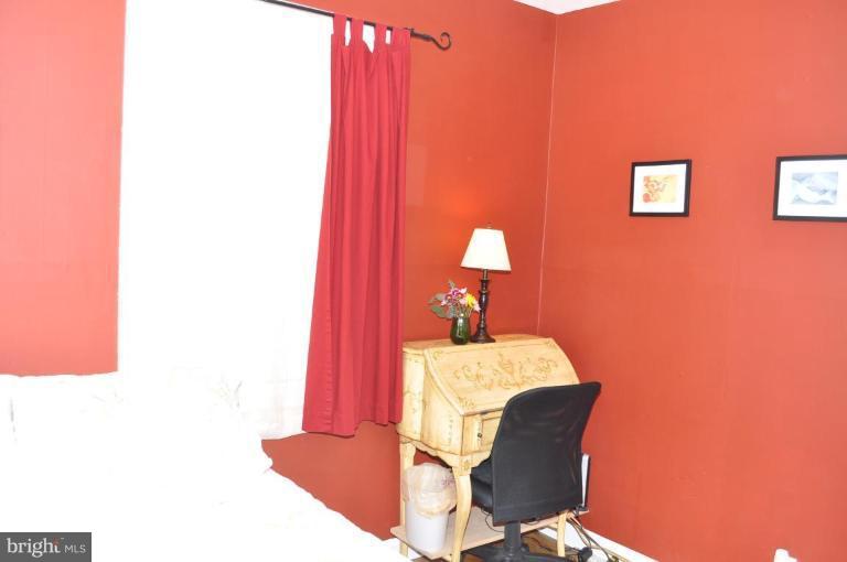 4803 Queensbury Road Riverdale, MD 20737 - Photo 22 of 28 Front bedroom