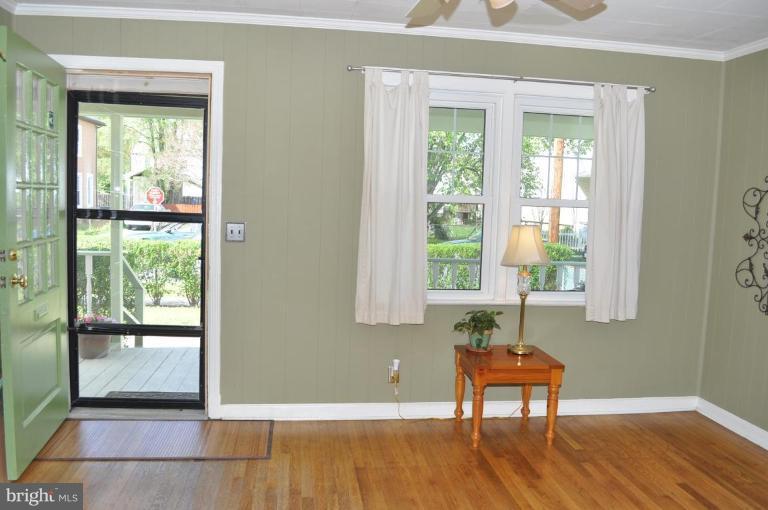 4803 Queensbury Road Riverdale, MD 20737 - Photo 7 of 28 Porch to Living room entry