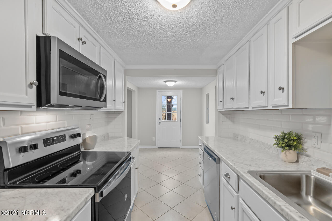 1341 Ramsey Road Jacksonville, NC 28546 - Photo 14 of 31 17