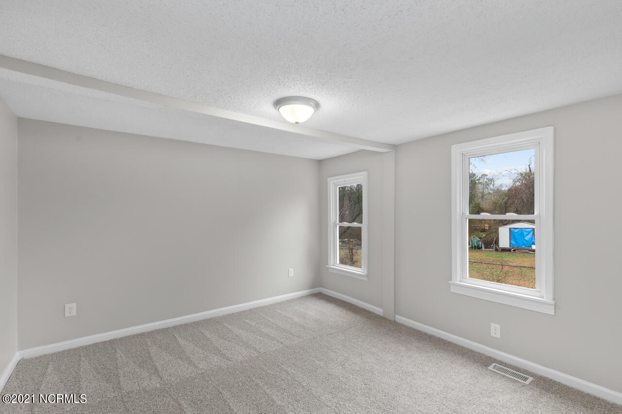 1341 Ramsey Road Jacksonville, NC 28546 - Photo 31 of 31 35