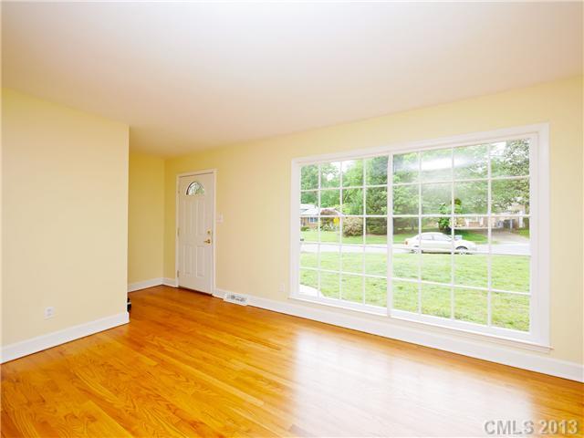 7607 Watercrest Road Charlotte, NC 28210 - Photo 3 of 16