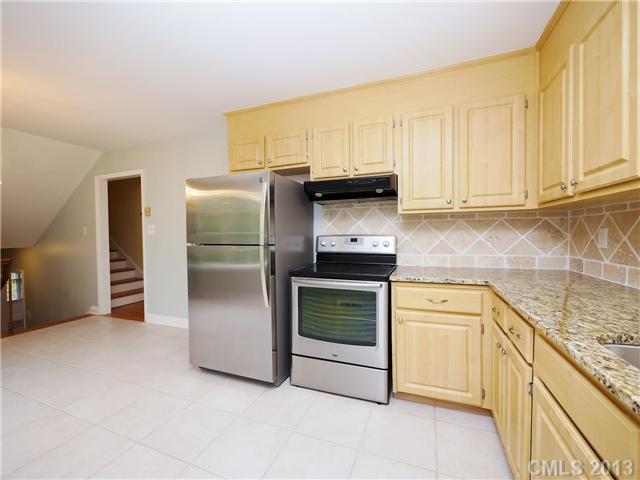 7607 Watercrest Road Charlotte, NC 28210 - Photo 5 of 16