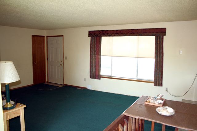 811 West Salnave Road Cheney, WA 99004 - Photo 4 of 9 Gallery Image 4