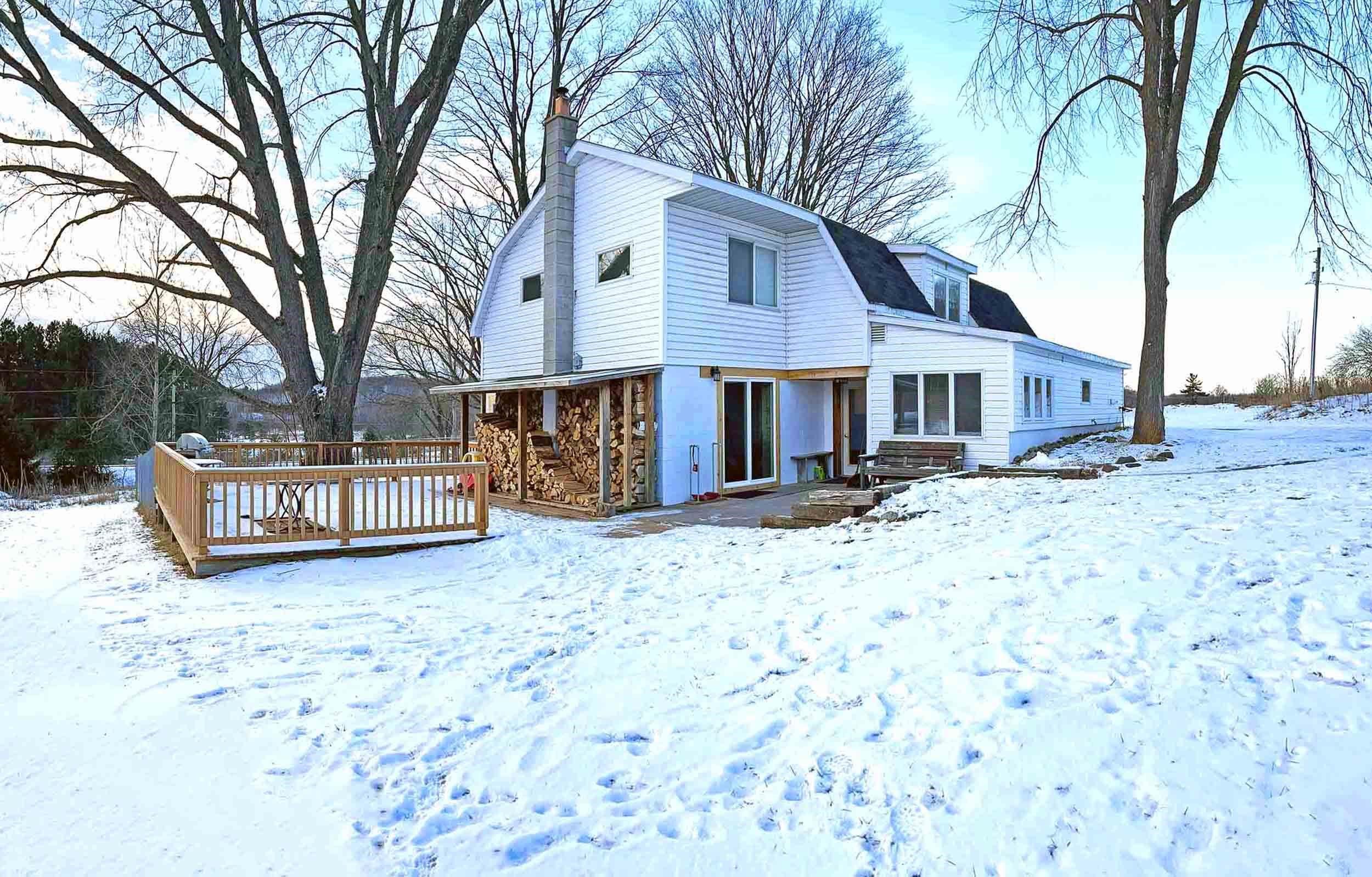 591 Keystone Road South Traverse City, MI 49696 - Photo 4 of 35 1897425-3.JPG