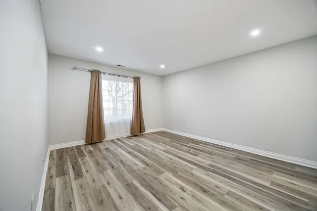 $2,150 | 901 Yosemite Trail, Unit A5, Roselle, IL 60172