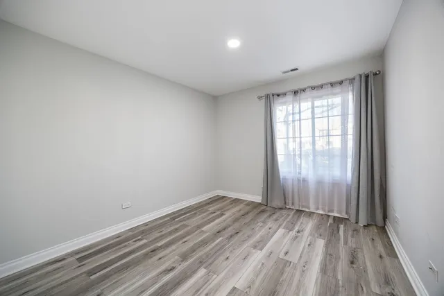 $2,150 | 901 Yosemite Trail, Unit A5, Roselle, IL 60172