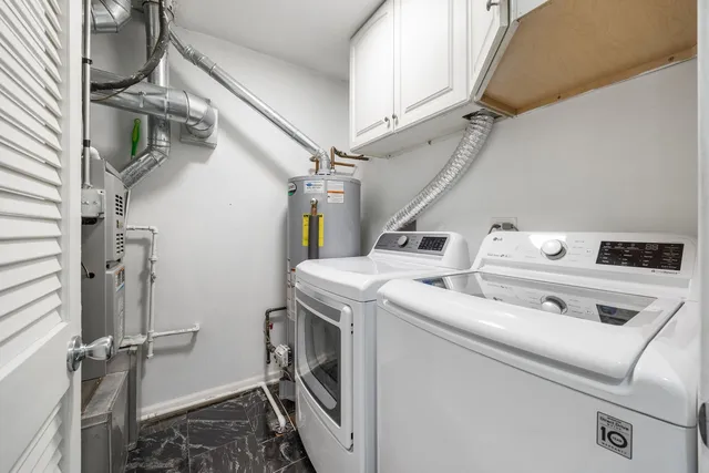 $2,150 | 901 Yosemite Trail, Unit A5, Roselle, IL 60172