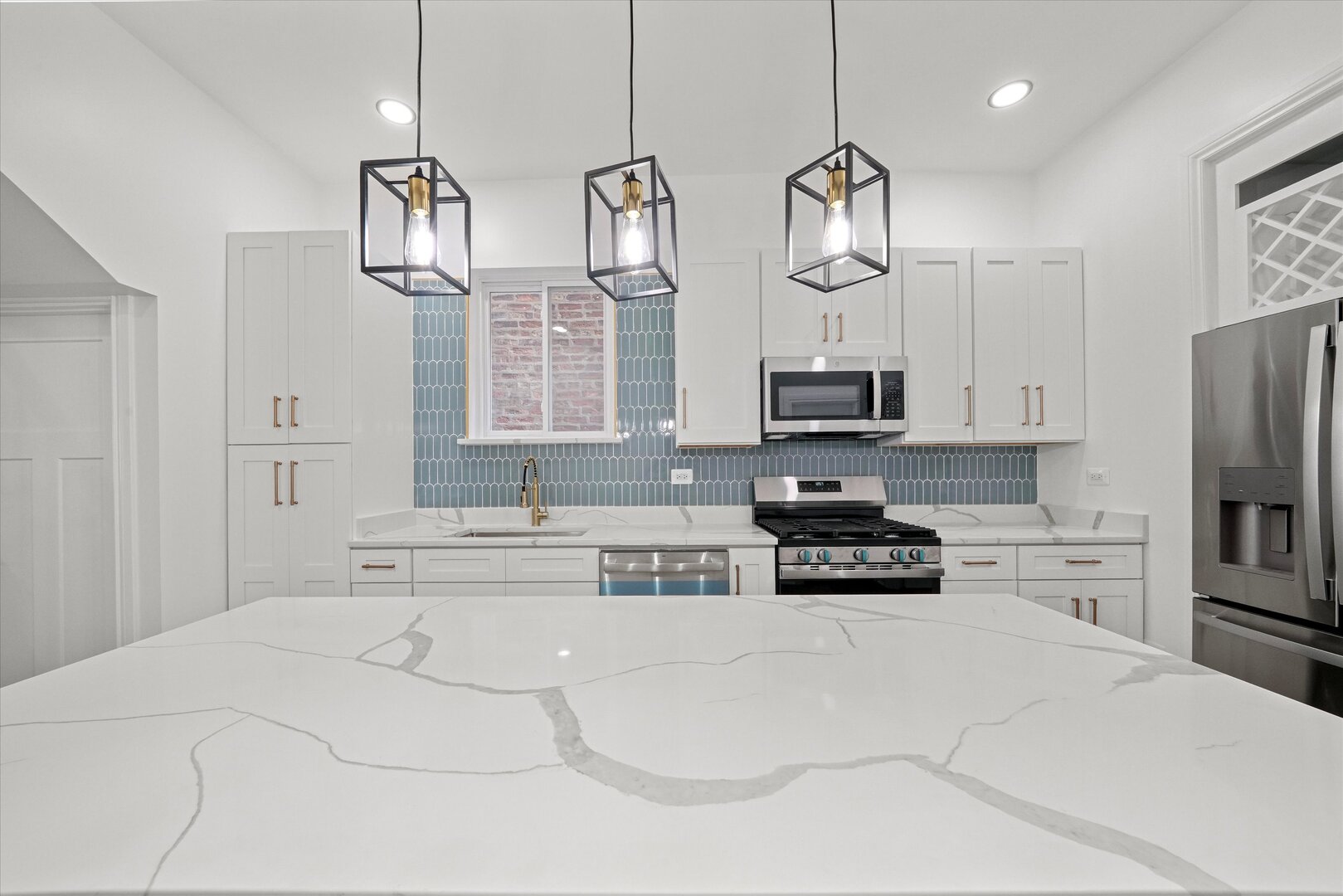 1810 South Ridgeway Avenue Chicago, IL 60623 - Photo 12 of 50 Gallery Image 12
