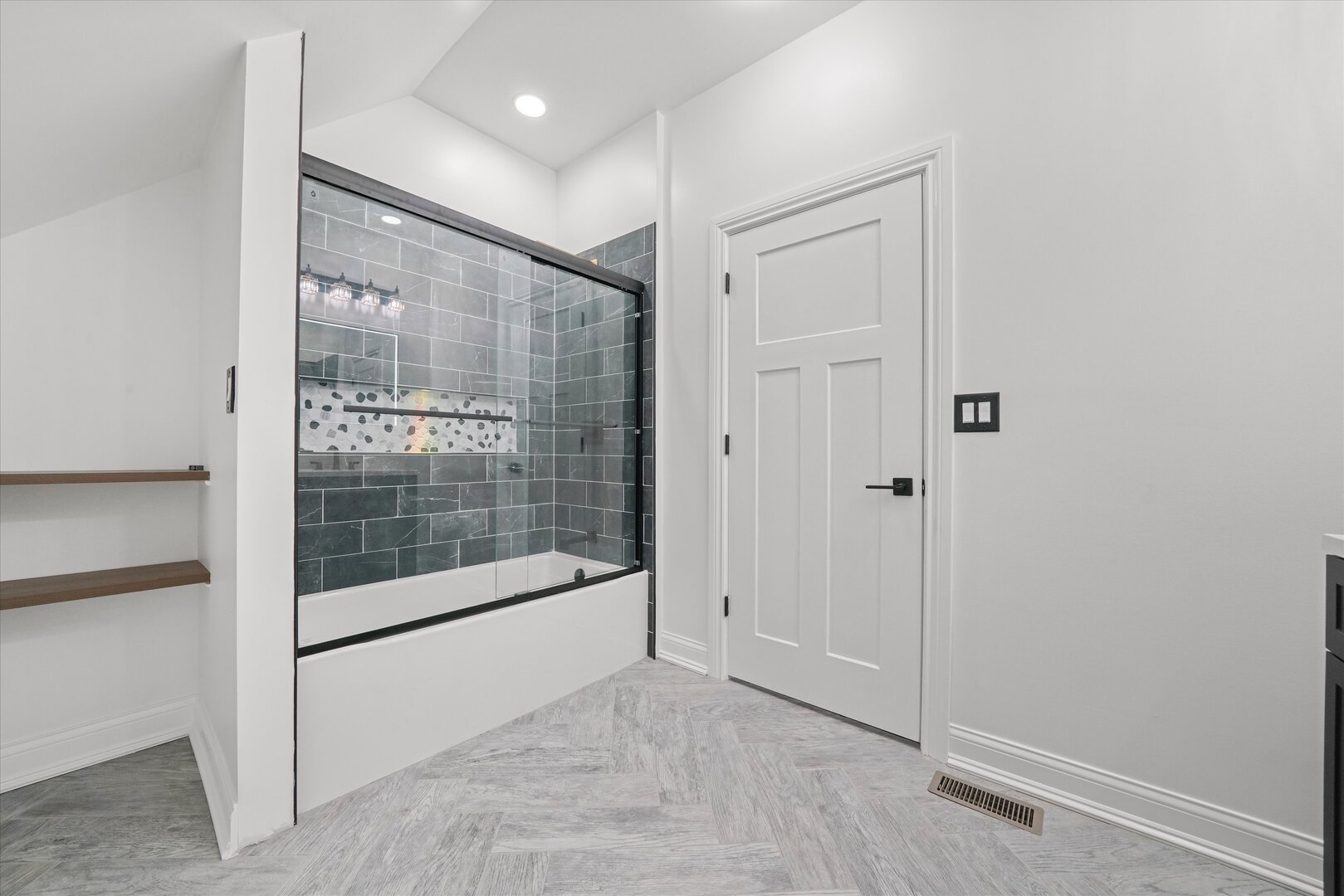 1810 South Ridgeway Avenue Chicago, IL 60623 - Photo 34 of 50 Gallery Image 34