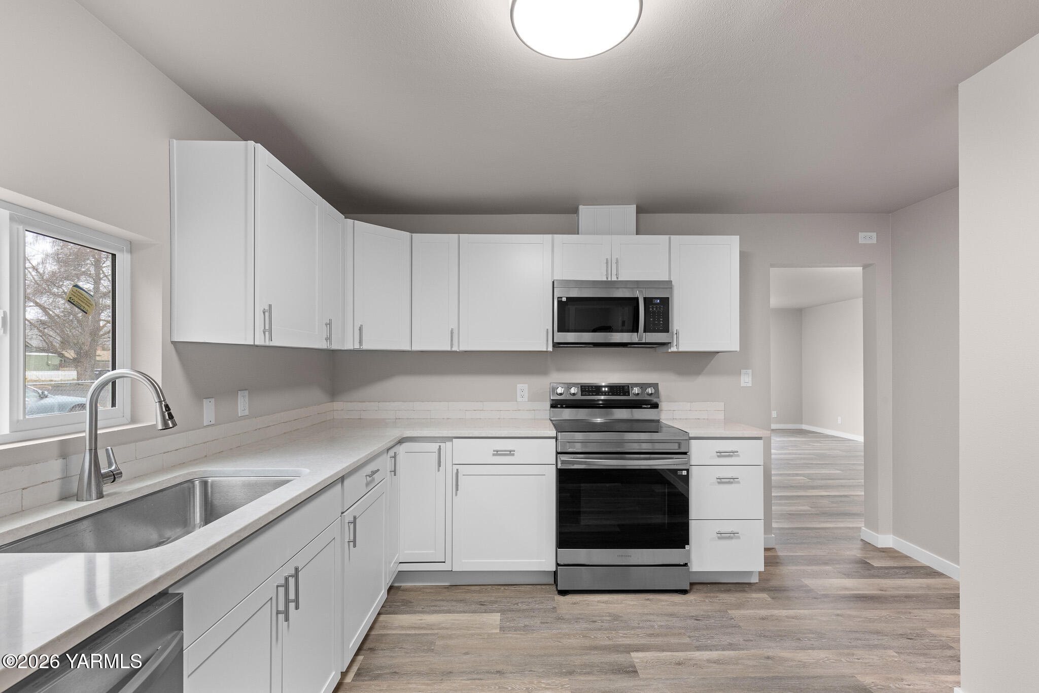 2807 4th Street Union Gap, WA 98903 - Photo 7 of 30 2807 S 4th St.