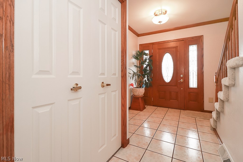 17586 Whitehead Road Lagrange, OH 44050 - Photo 2 of 35 Gallery Image 2