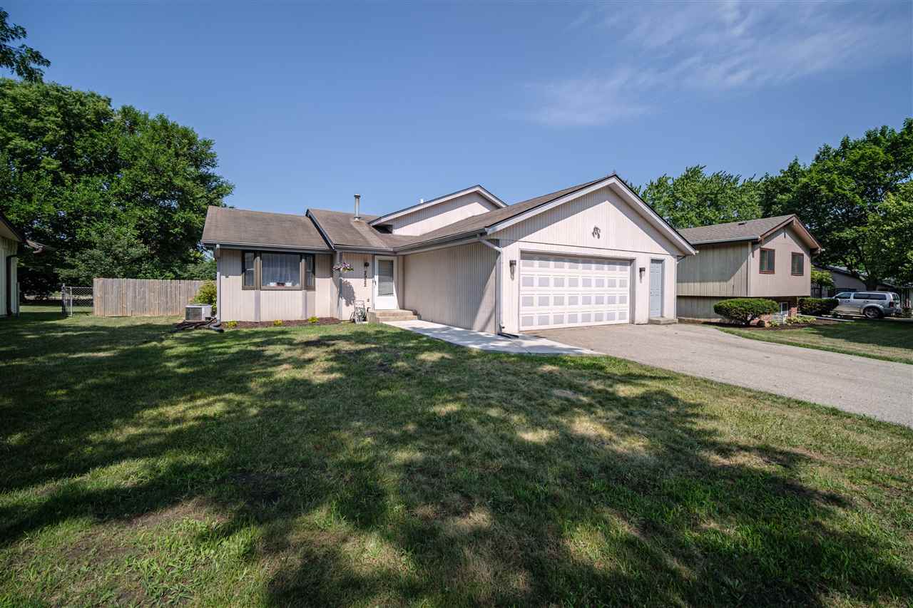 2922 Southbridge Road Rockford, IL 61114 - Photo 1 of 53 Gallery Image 1