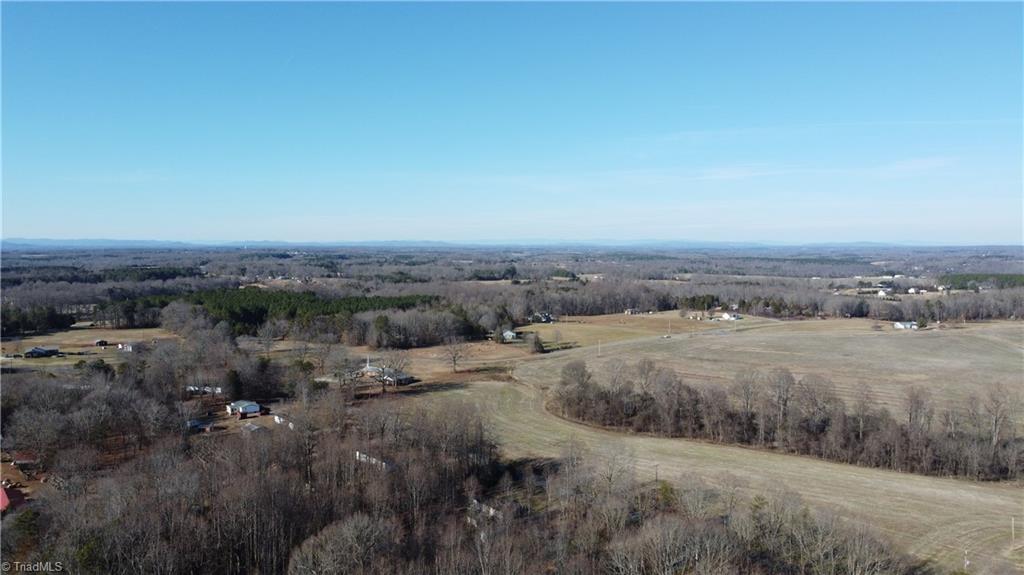 194 Guilford Road Harmony, NC 28634 - Photo 34 of 37 Gallery Image 34