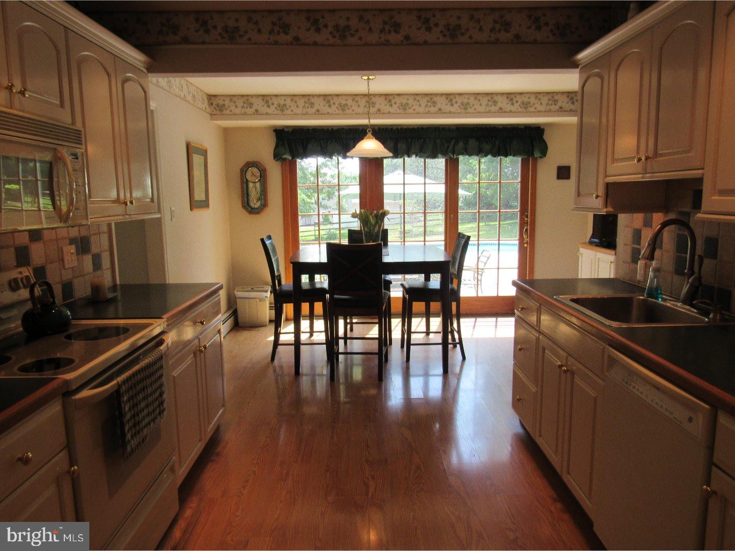 48 Deerpath Road Chalfont, PA 18914 - Photo 5 of 20 Gallery Image 5