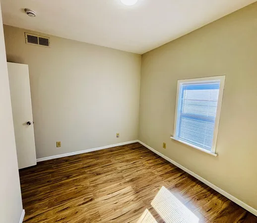 $119,900 | 2930 11th Street, Rockford, IL 61109