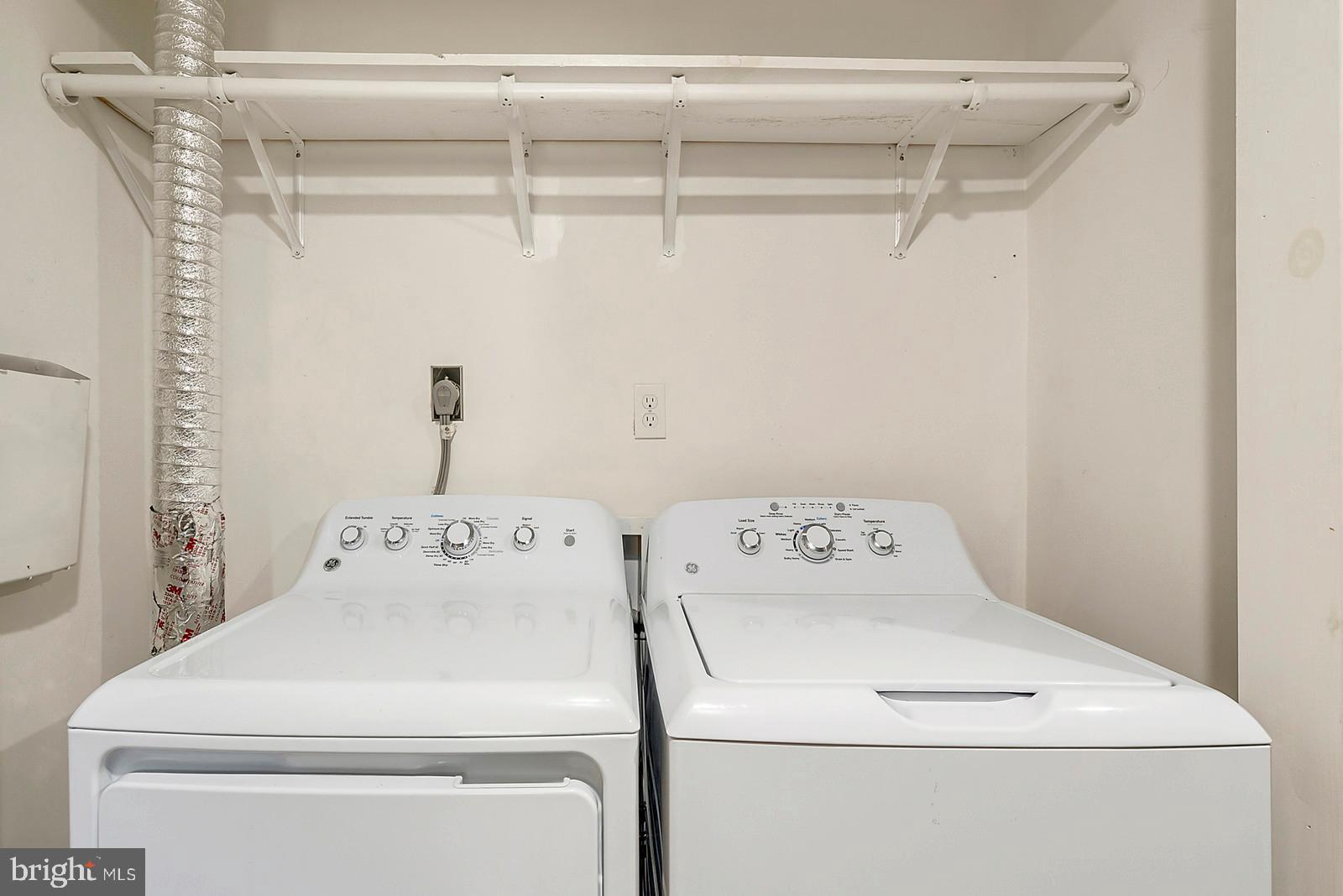 636 Hope Road Stafford, VA 22554 - Photo 37 of 43 Lower level laundry