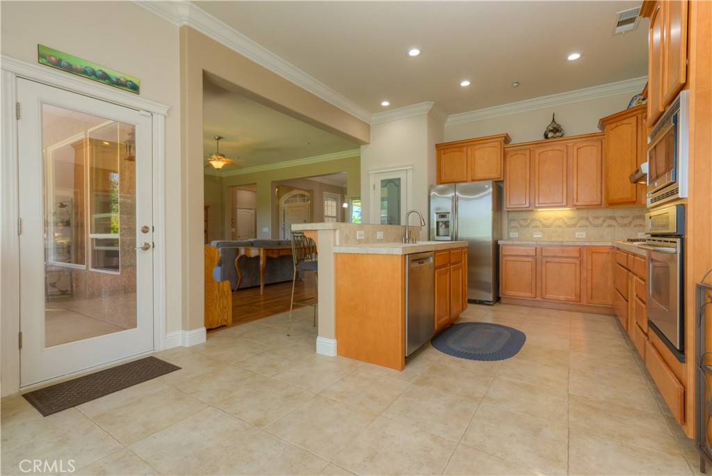 1935 Tarmac Road Redding, CA 96003 - Photo 19 of 56