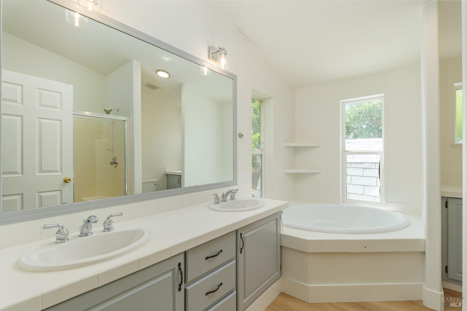 209 Yosemite Road San Rafael, CA 94903 - Photo 16 of 42
