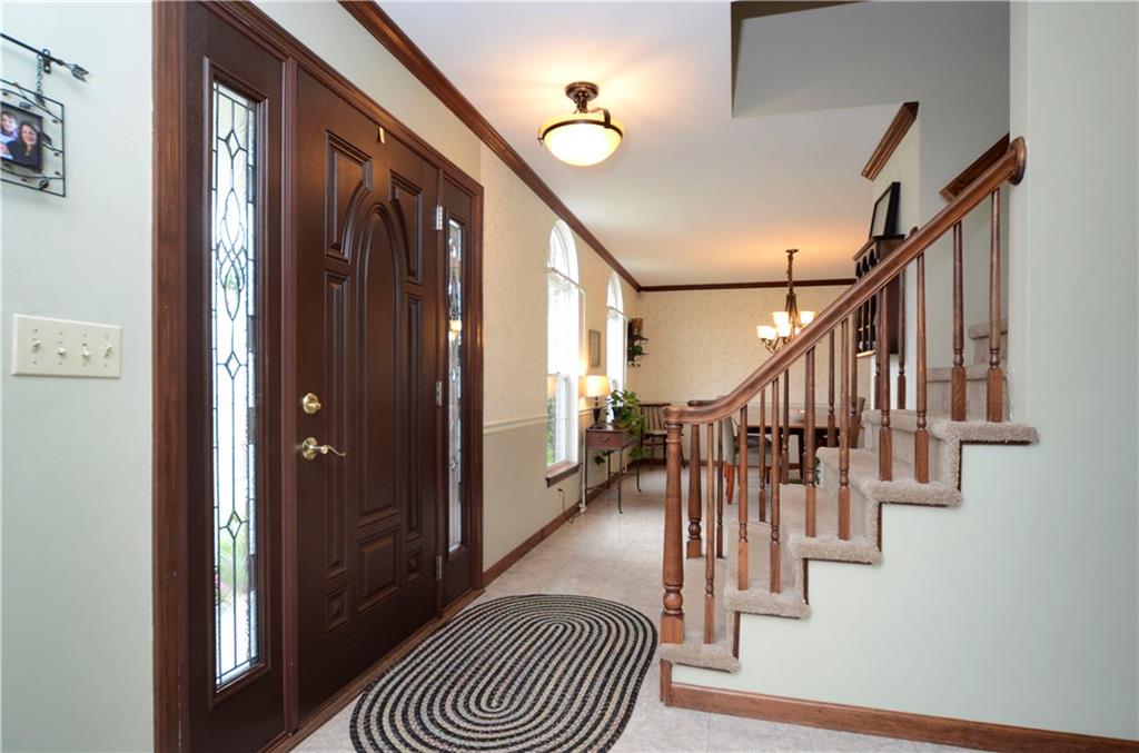 203 Randy Lane Coraopolis, PA 15108 - Photo 2 of 21 Gallery Image 2