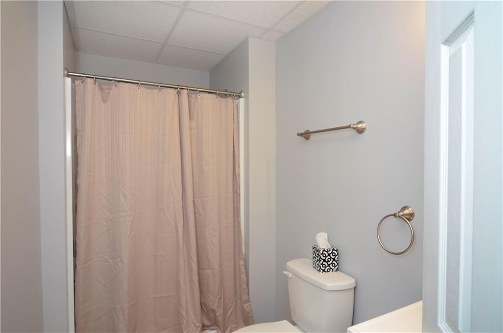 203 Randy Lane Coraopolis, PA 15108 - Photo 18 of 21 Gallery Image 18
